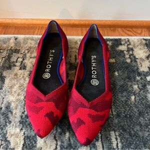 Rothy’s The Point Women's Size 7.5 W US Red Camo Slip On Ballet Flat Shoes Used